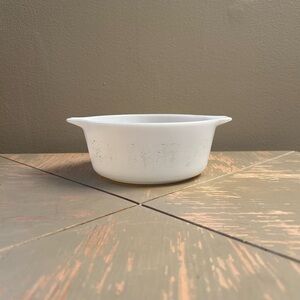 Pyrex 472 Bowl